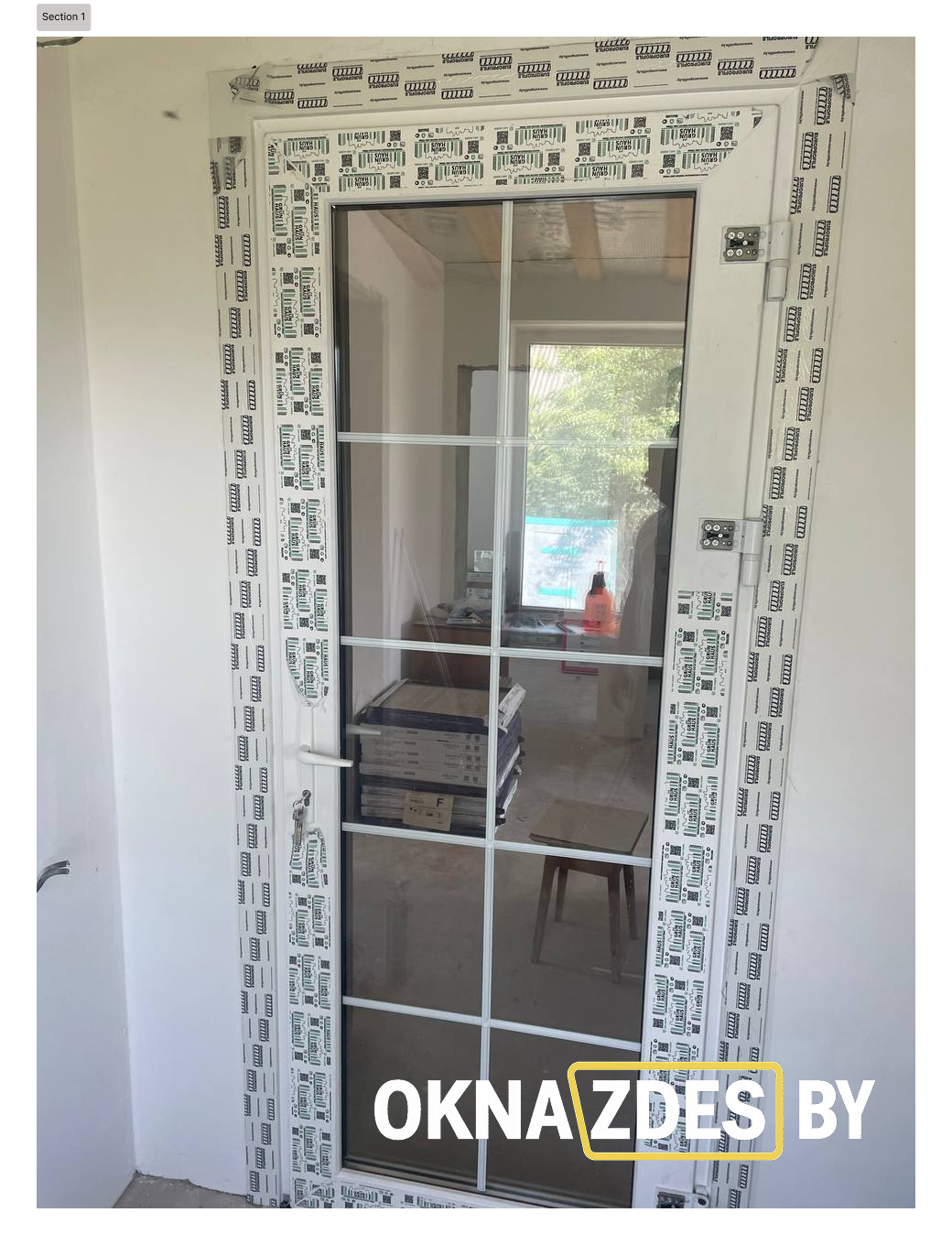 «Белая ПВХ дверь со шпросами, профиль 76 мм — Минск»