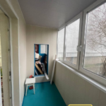 Обшивка балкона ламинированным ПВХ пластиком с утеплением